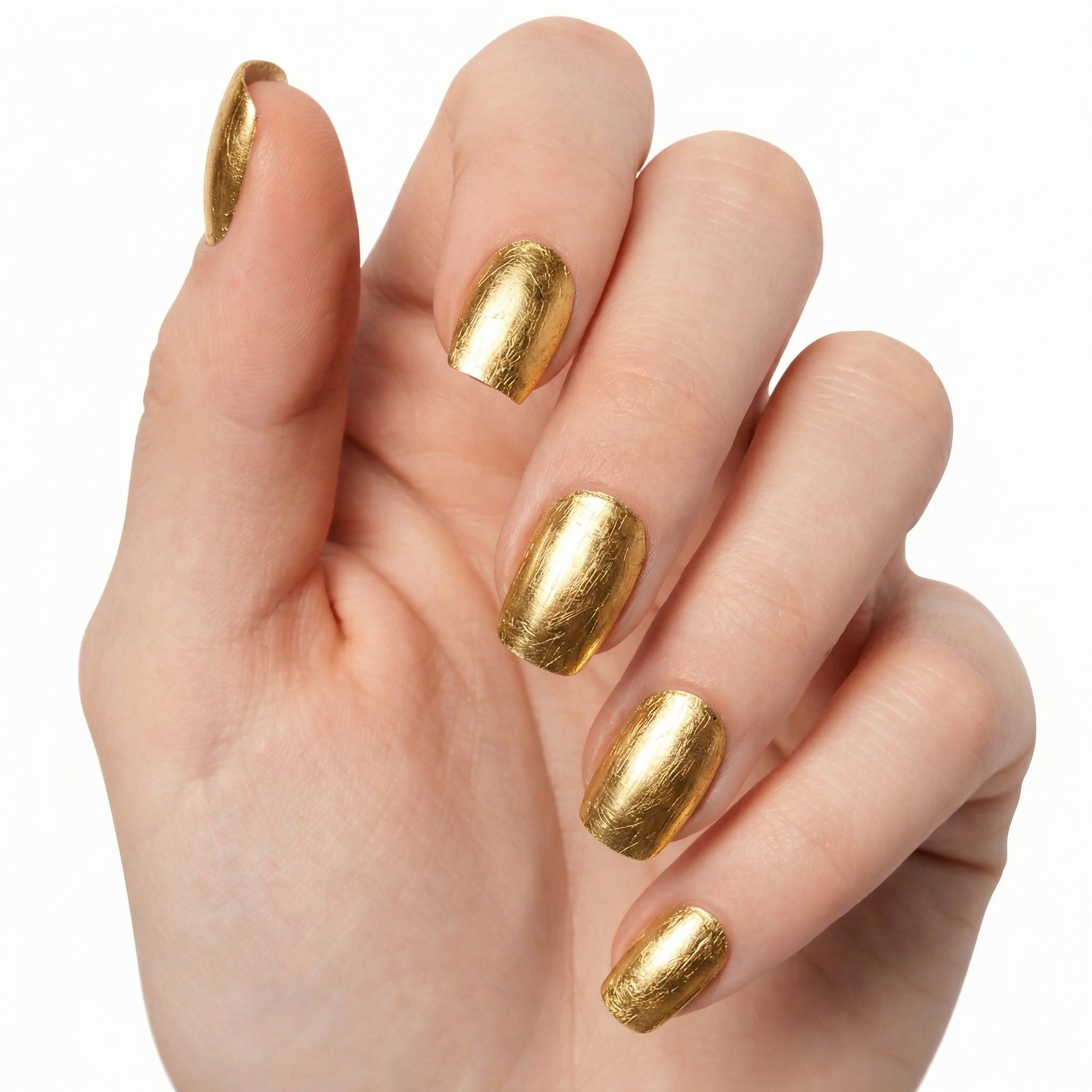 Ongles effet or métallique brillant Glamisu, manucure luxe dorée avec finition miroir sans UV